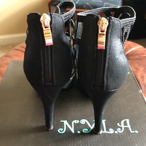 Strappy Black Heels - Picture 3 of 8